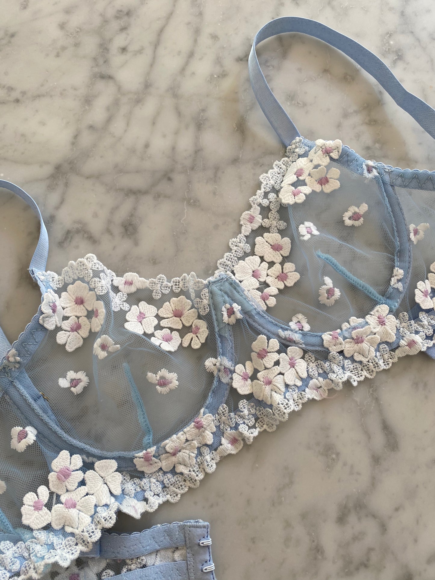 Ortensia - Set con Fiorellini applicati Azzurro